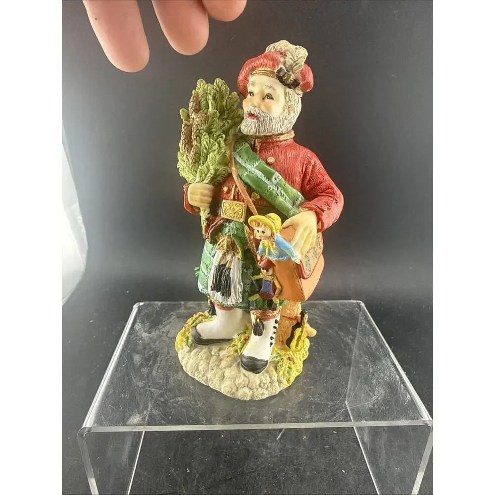 International Resources LLC international santas